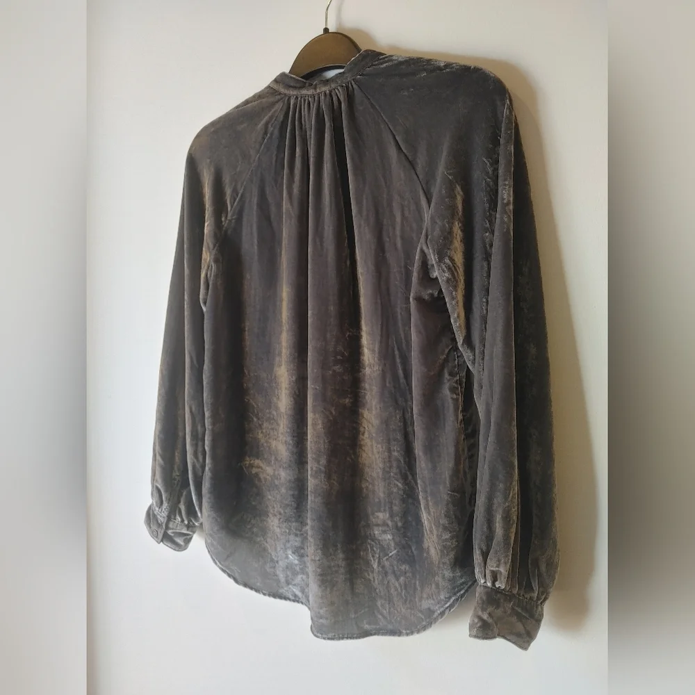 Pilcro Velvet Blouse Size XS - Picture 10 of 12
